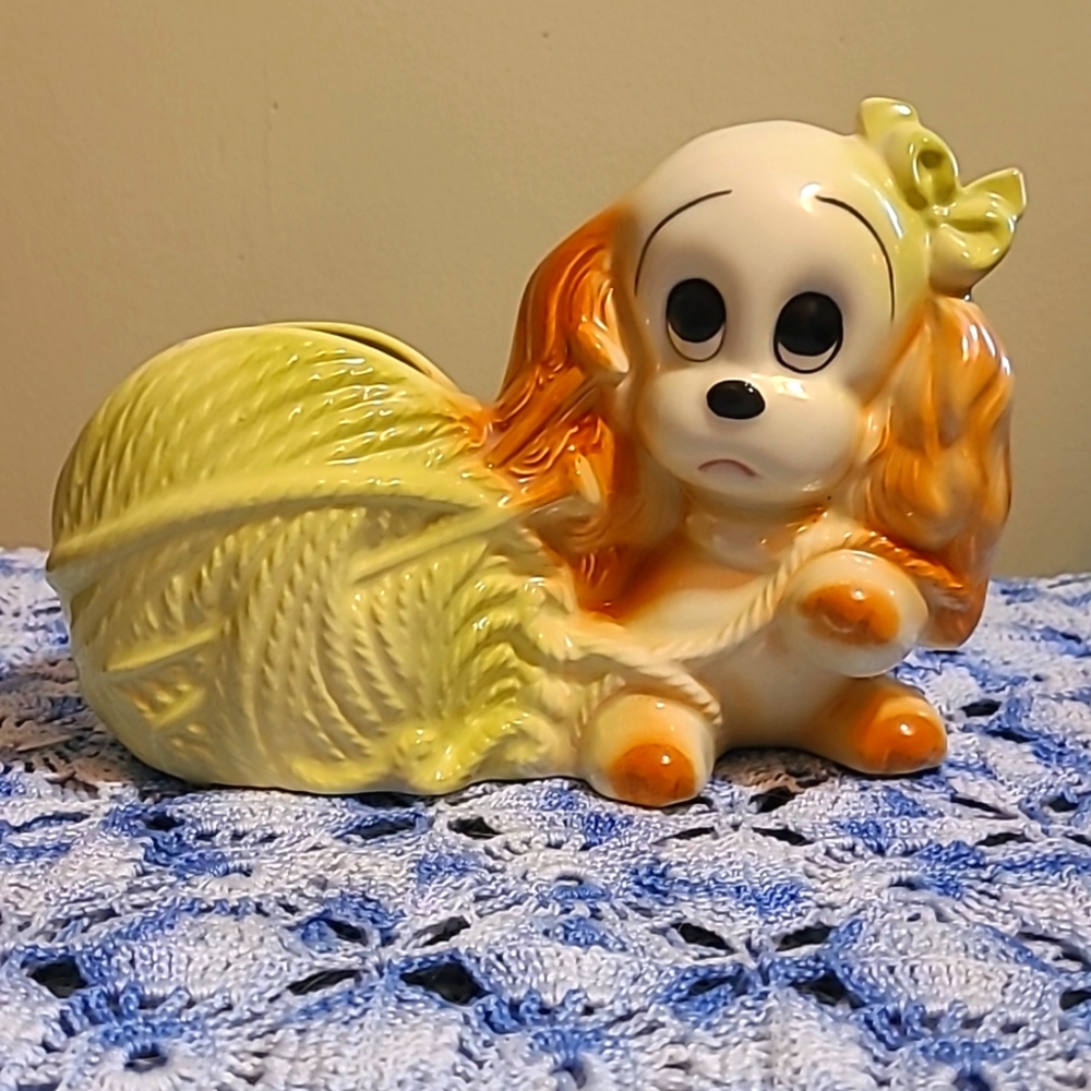 Hull Pottery Cocker Spaniel Planter